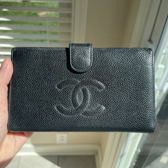 CHANEL Black Caviar Leather Wallet - Picture 1 of 16